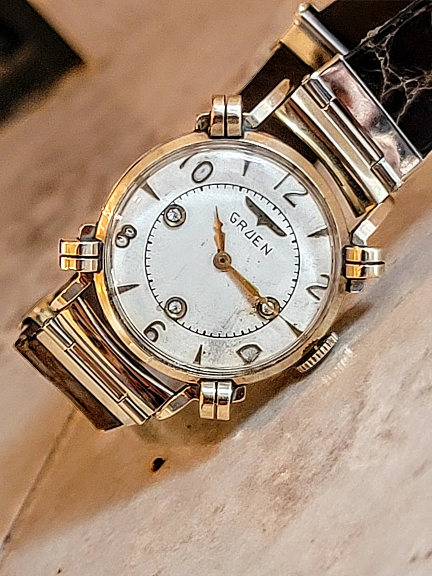 1924 GRUEN Guild Wristwatch 15 Jewels Cal. 153 Swiss