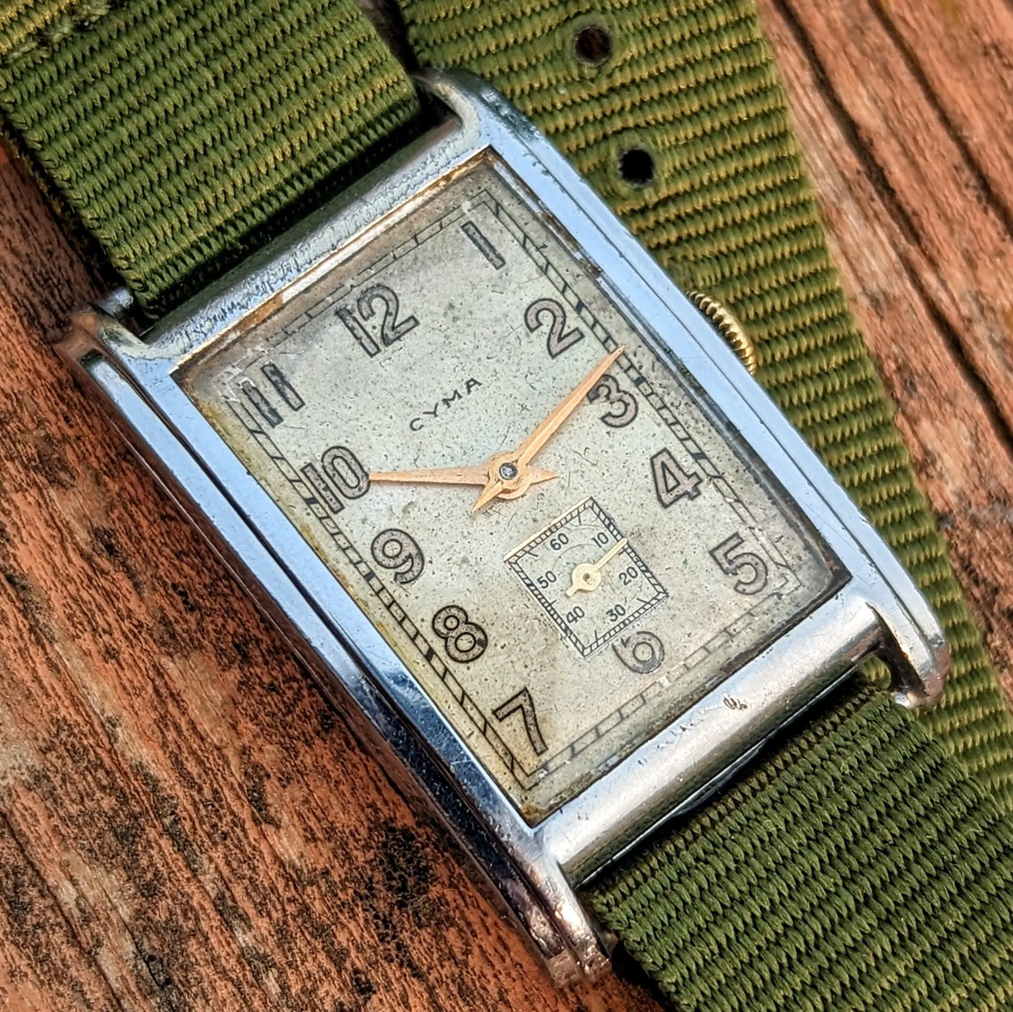 1940 CYMA Tank Case Wristwatch 15 Jewels Cal. Ref. 032D Swiss Made Watch