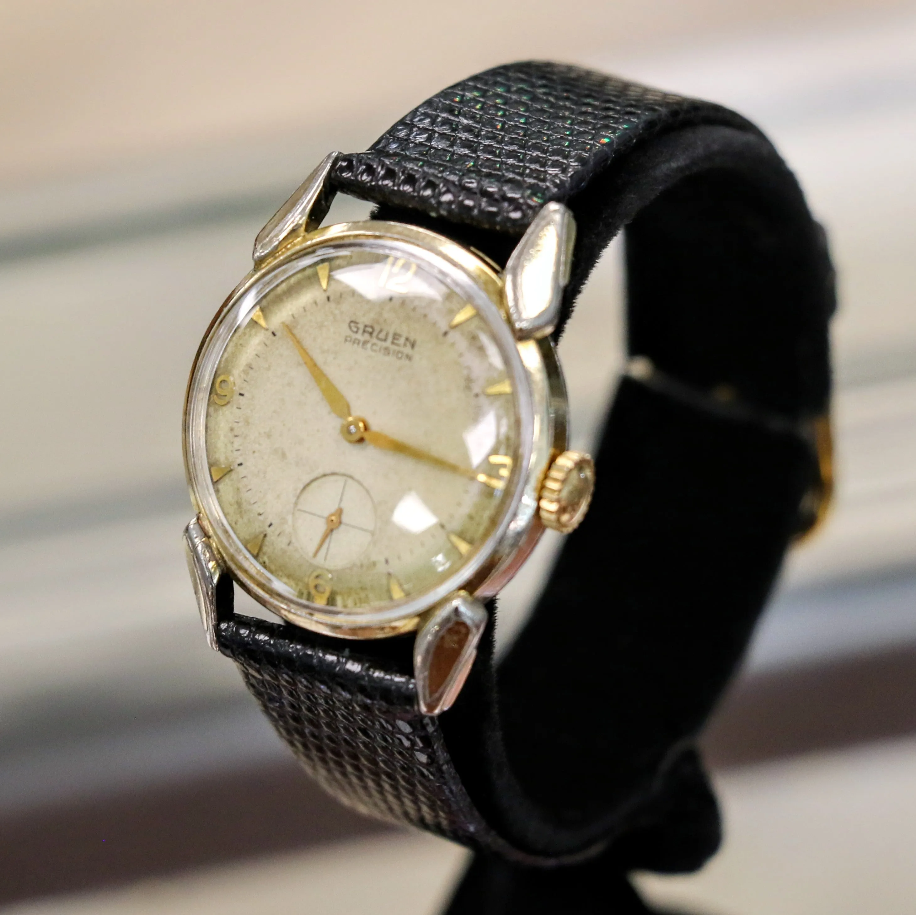 1956 GRUEN Precision Wristwatch 17 Jewels Cal. 415 Style 973 Fancy Lugs Swiss Made Watch