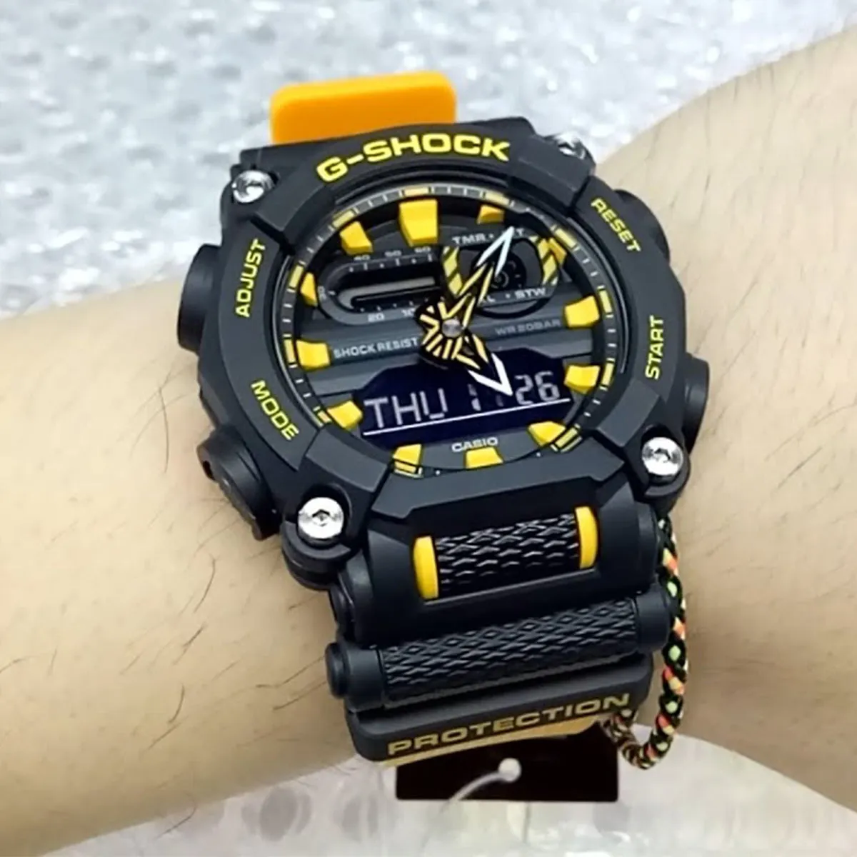 Casio - G-Shock - GA-900A-1A9DR
