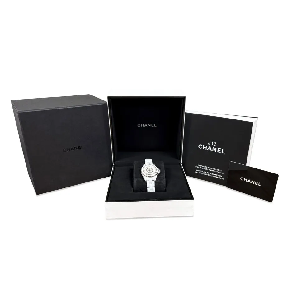 Chanel J12 Quartz 29mm Watch - Ref H2570