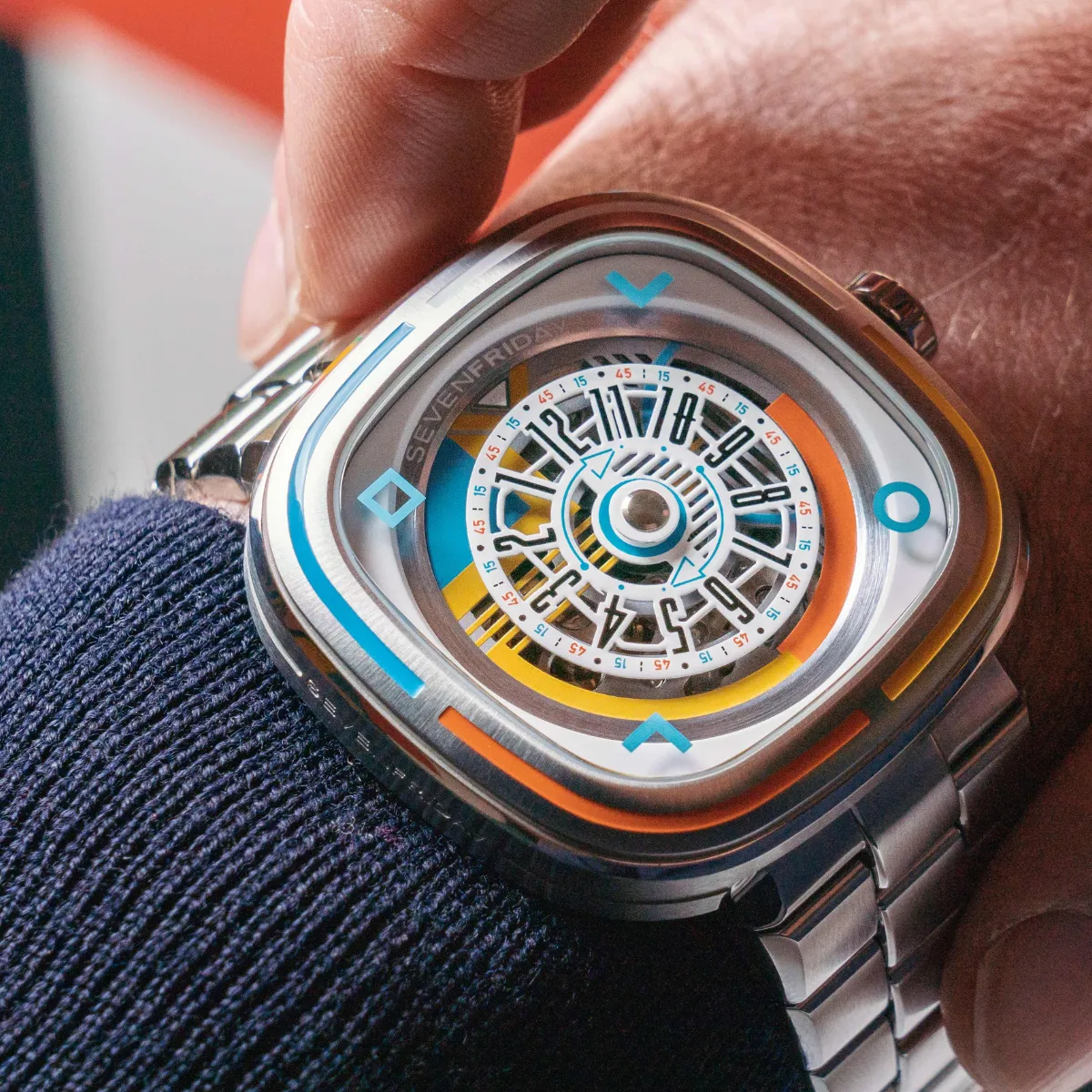 SEVENFRIDAY T1/08 "BAUHAUS"