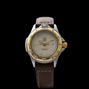 Tag Heuer - 4000 Series Professional