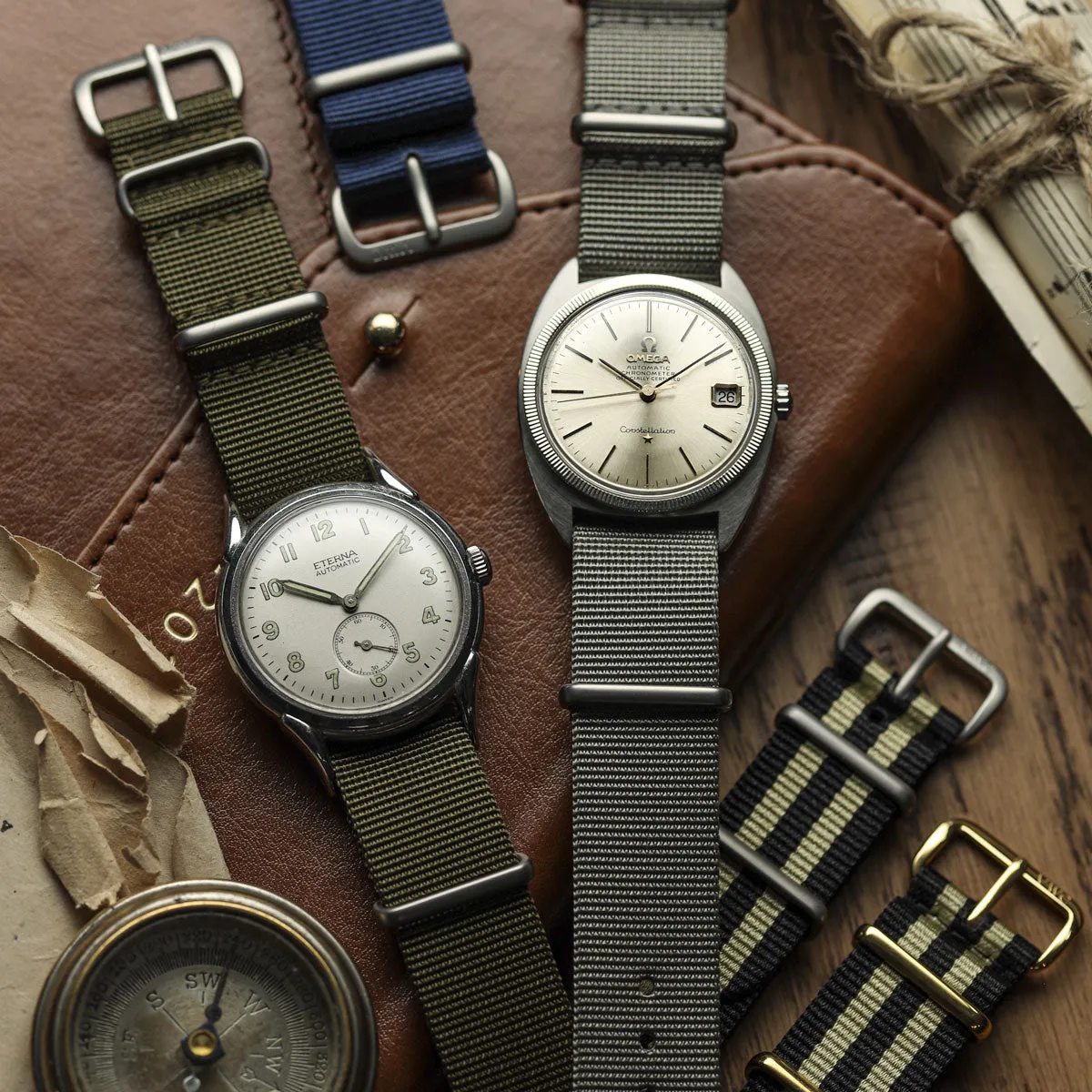 The Vintage Watch Company Military Watch Strap - Black & Gold / Gold